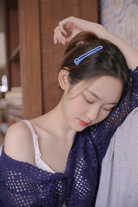 国产精欧美一区二区，荧幕幻影交织梦幻光影，引领视觉盛宴探索无尽魅力之境。
